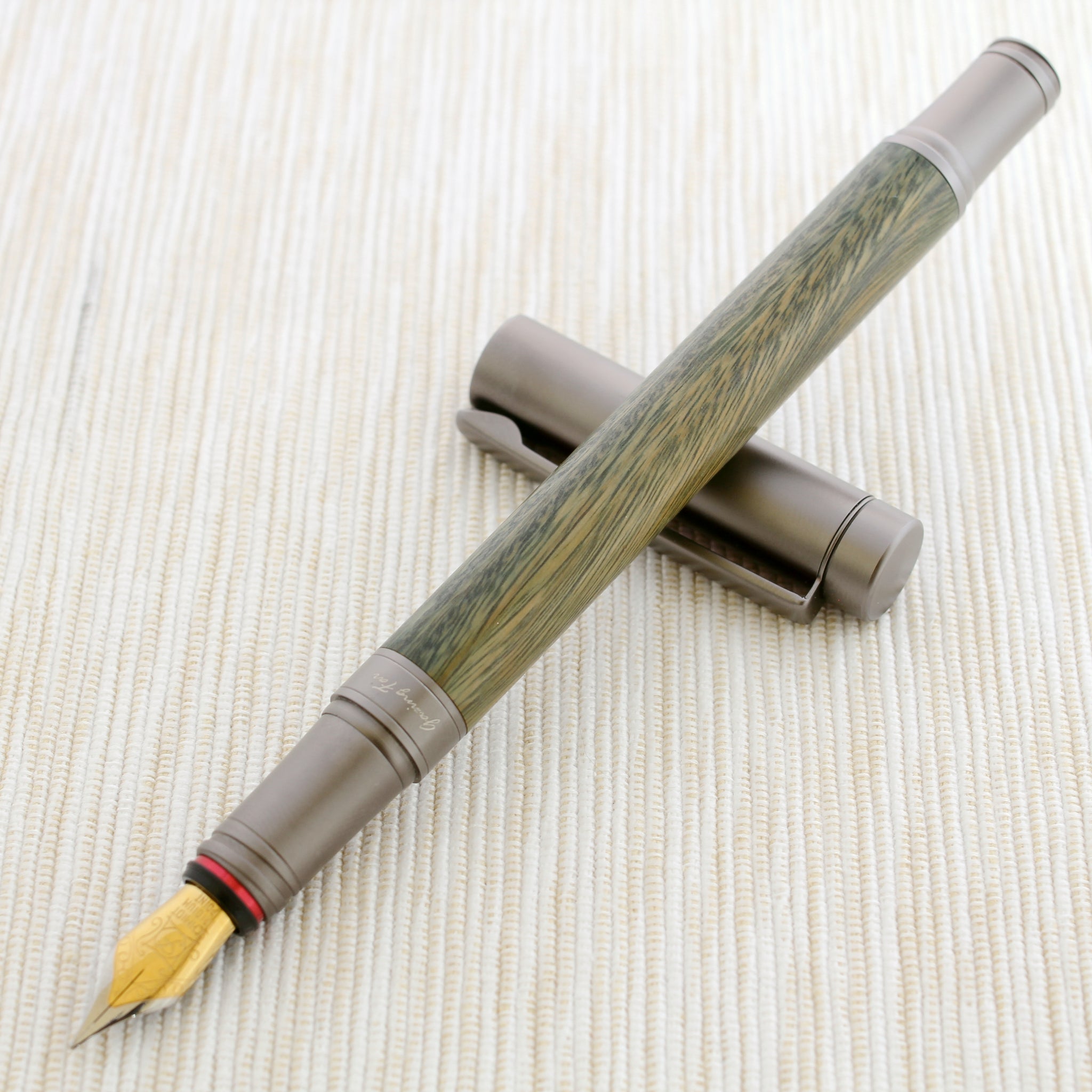 tm2™ Fountain Pen, Verawood/Black, Gazingfar