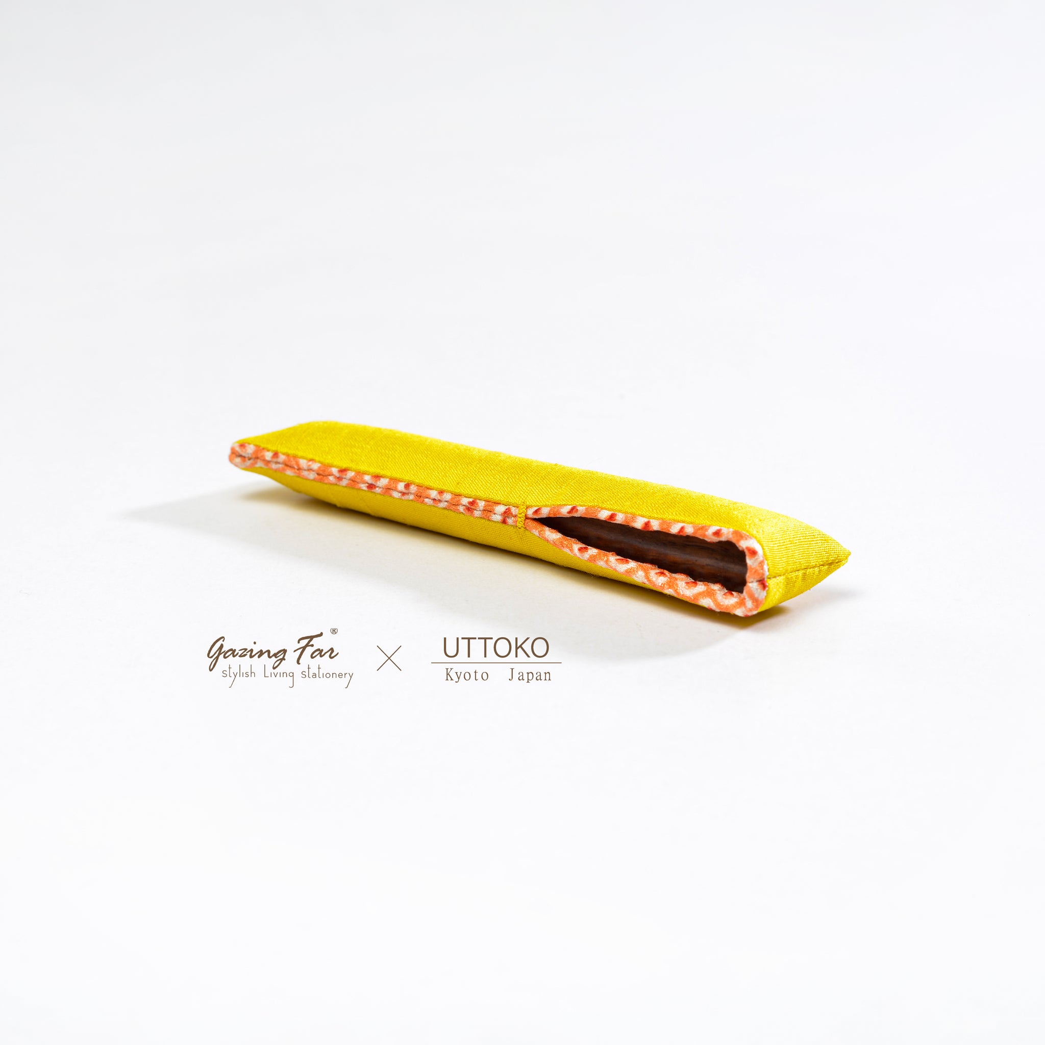 GazingFar x UTTOKO elegant hand stitched silk pen sleeve for tmX fountain pen.