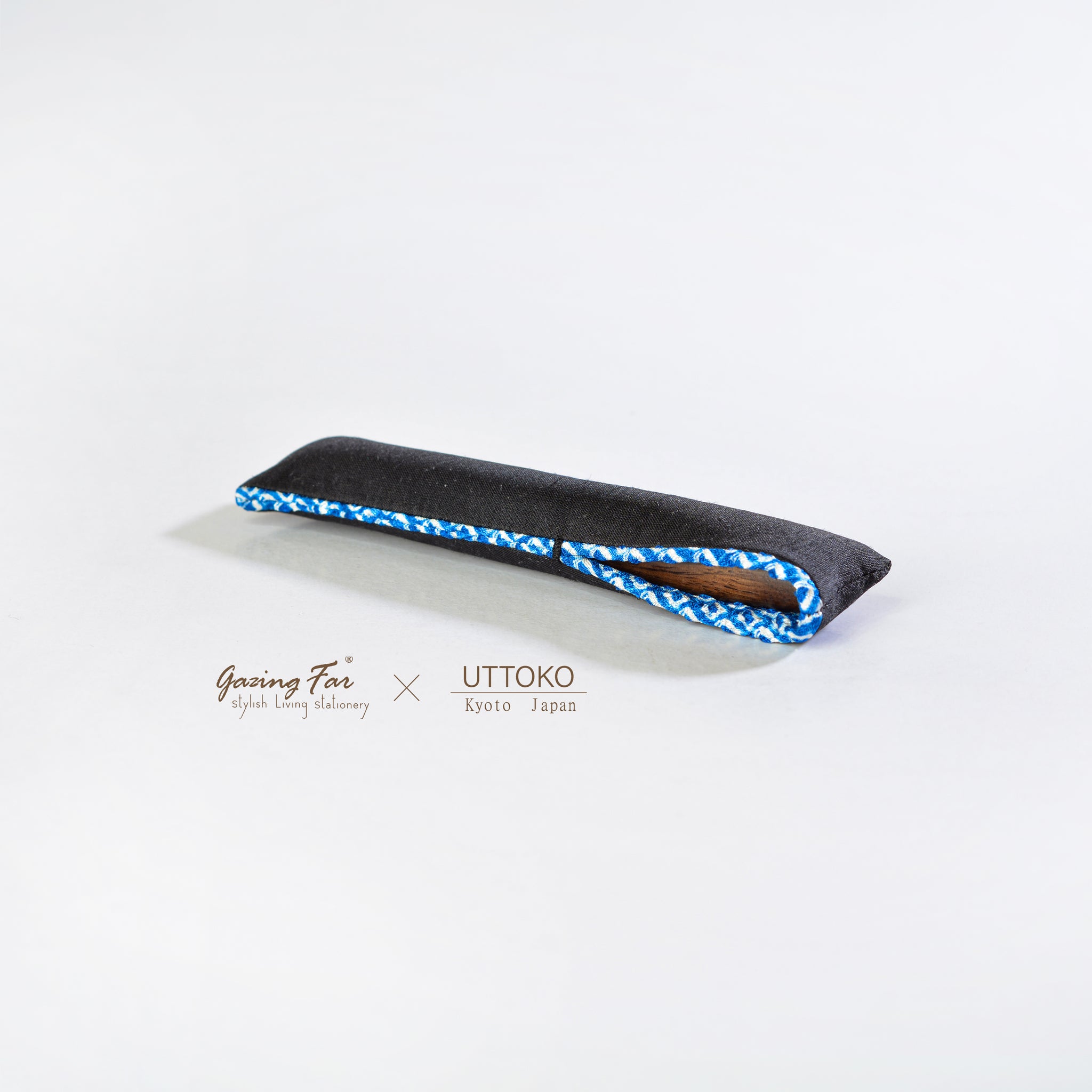 GazingFar x UTTOKO elegant hand stitched silk pen sleeve for tmX fountain pen.