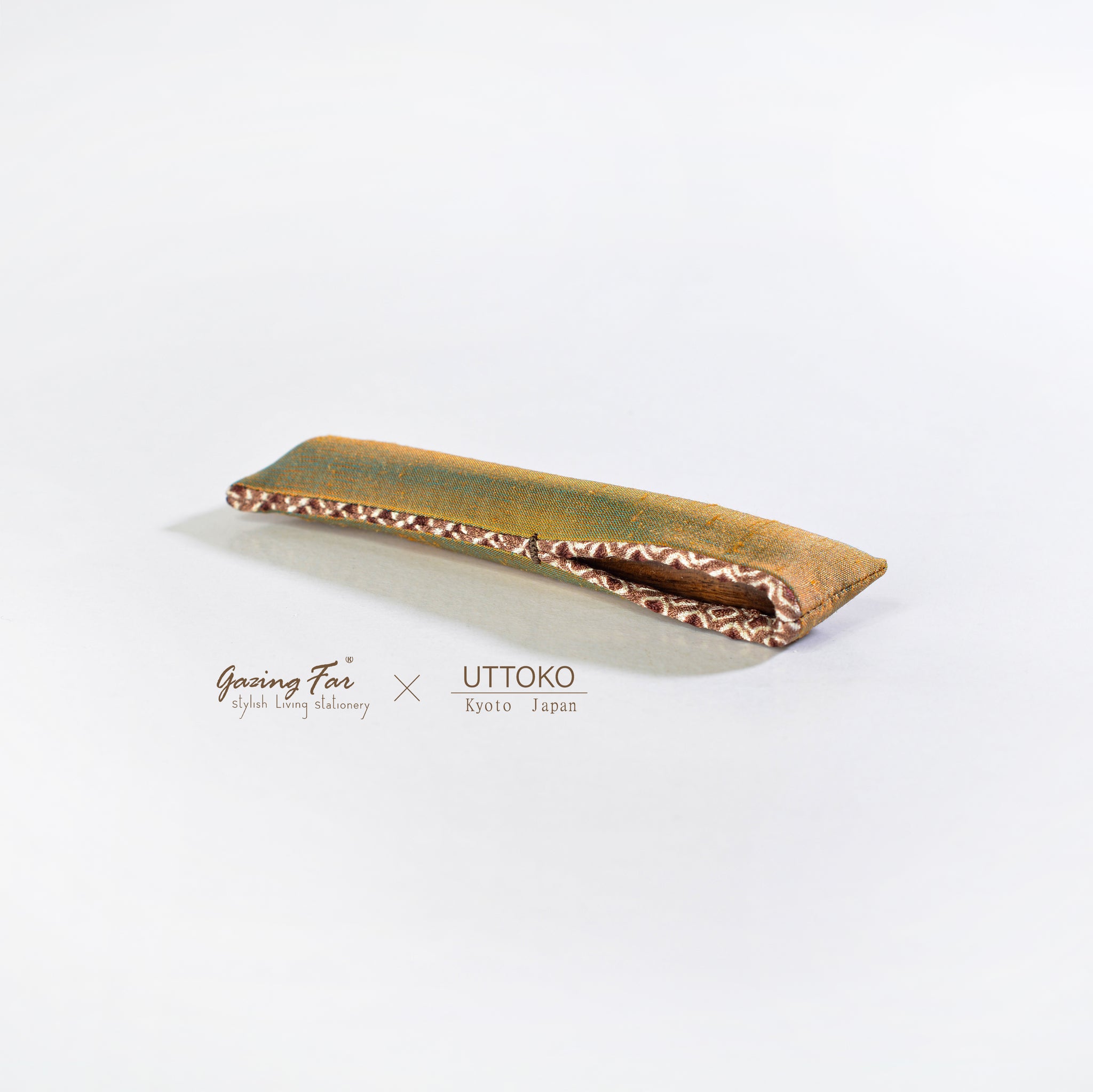 GazingFar x UTTOKO elegant hand stitched silk pen sleeve for tmX fountain pen.