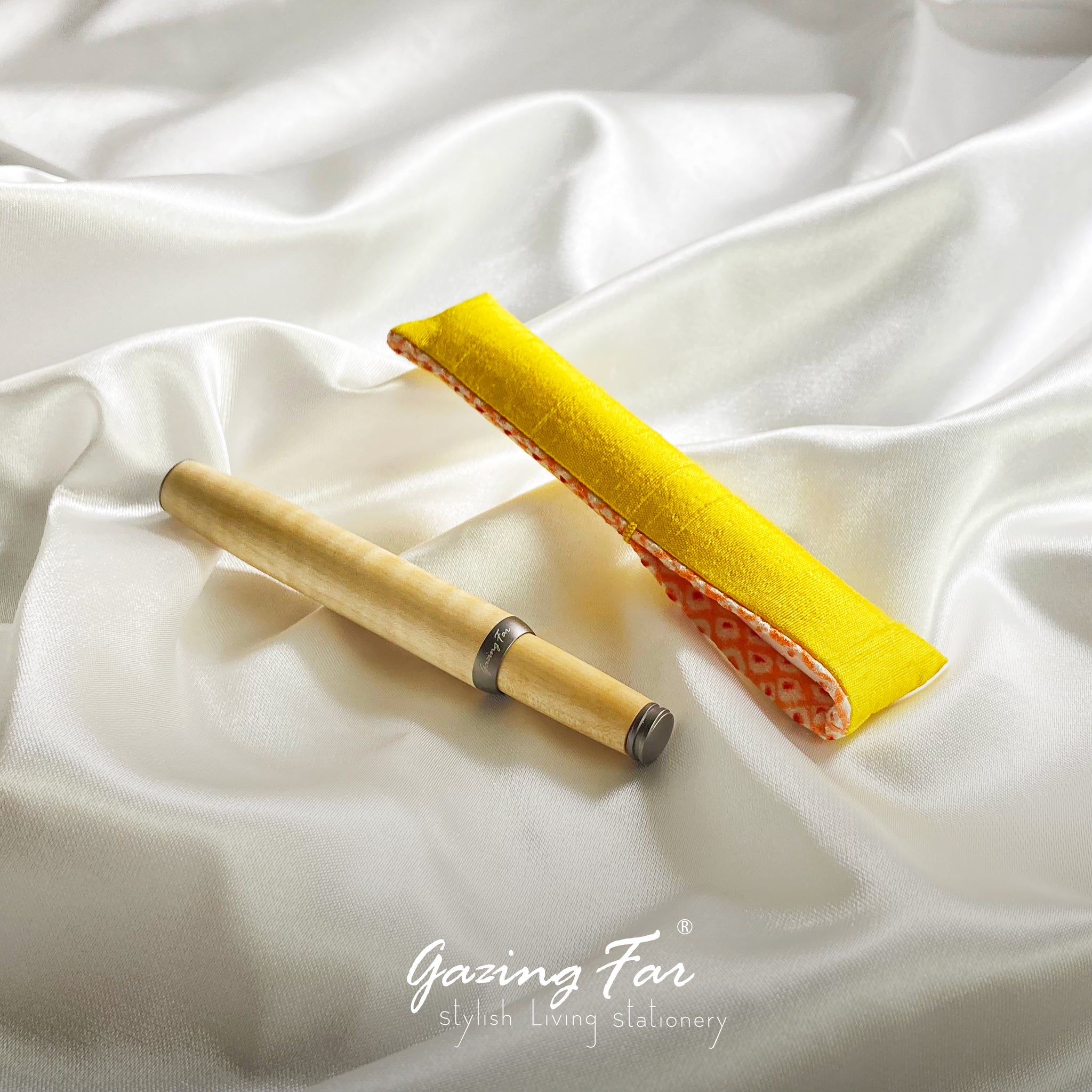 GazingFar x UTTOKO elegant hand stitched silk pen sleeve for tmX fountain pen.